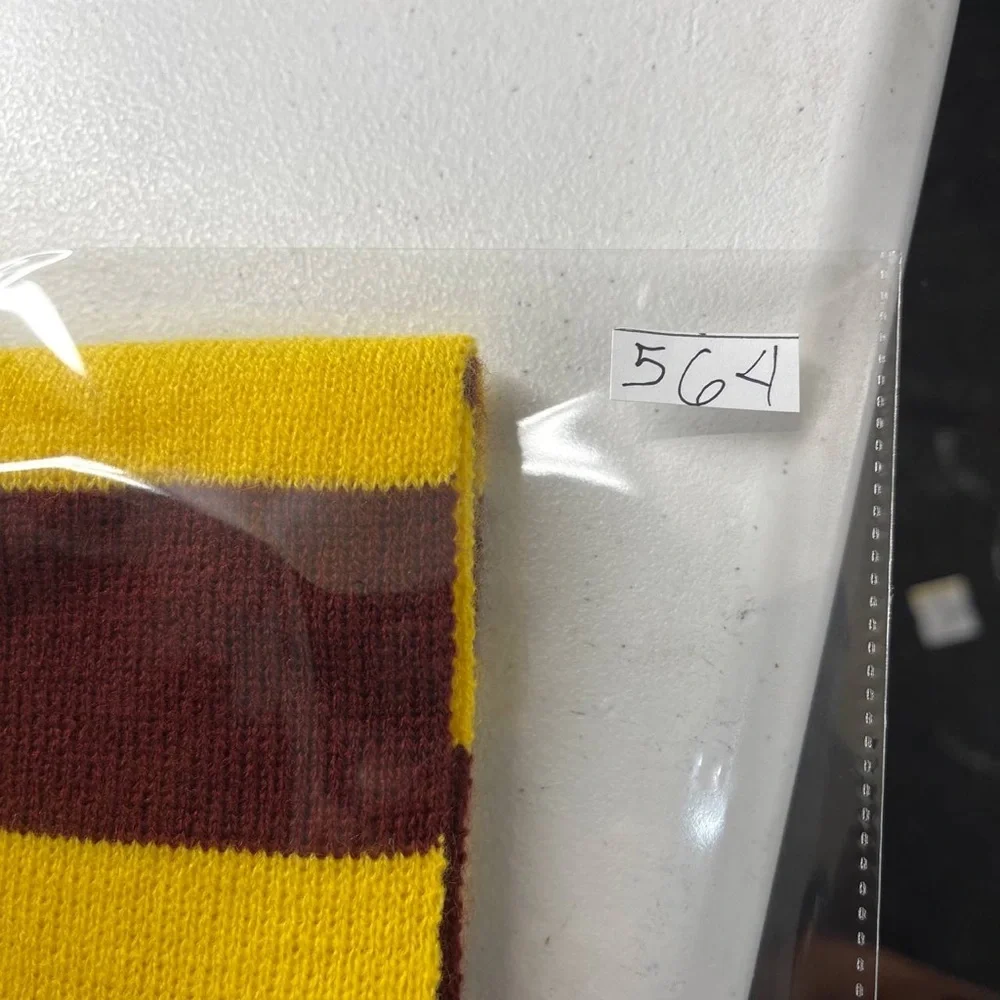 Harry‎ Potter Gryffindor House Knit Scarf Wizarding World Noble Hogwarts